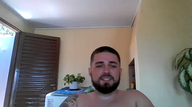 Dat1994 online show from December 11, 2024, 4:42 pm