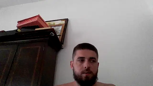 Dat1994 online show from February 12, 2025, 7:35 pm