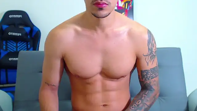 Snapshot of Tristan-bm chatting on January 20, 2025, 2:57 pm Tristan-bm online show from January 20, 2025, 2:57 pm