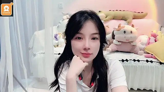 AKiKi711 online show from September 11, 2025, 4:23 am