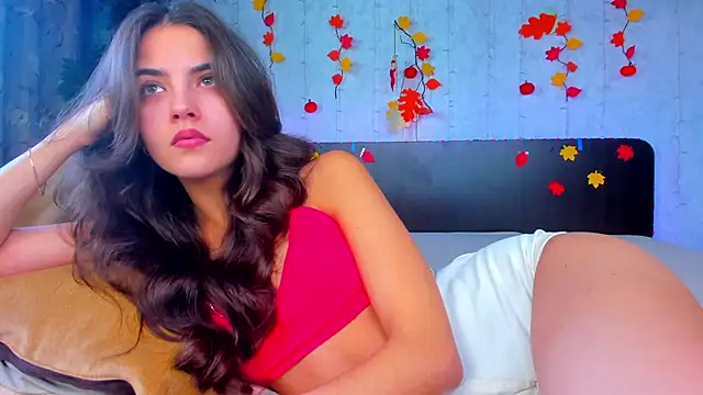 Snapshot of Milana_Crystal_ chatting on October 29, 2025, 8:05 am Milana Crystal online show from October 29, 2025, 8:05 am