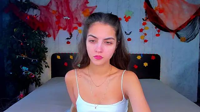 Snapshot of Milana_Crystal_ chatting on October 31, 2025, 8:15 am Milana Crystal online show from October 31, 2025, 8:15 am