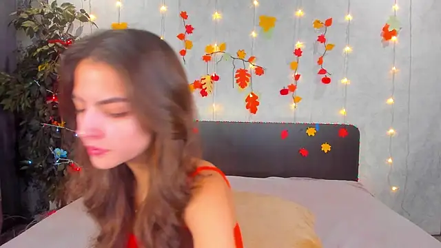 Snapshot of Milana_Crystal_ chatting on November 24, 2025, 8:03 am Milana Crystal online show from November 24, 2025, 8:03 am