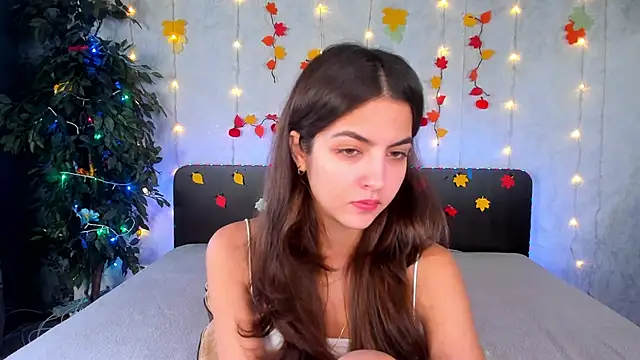 Snapshot of Milana_Crystal_ chatting on November 28, 2025, 8:17 am Milana Crystal online show from November 28, 2025, 8:17 am