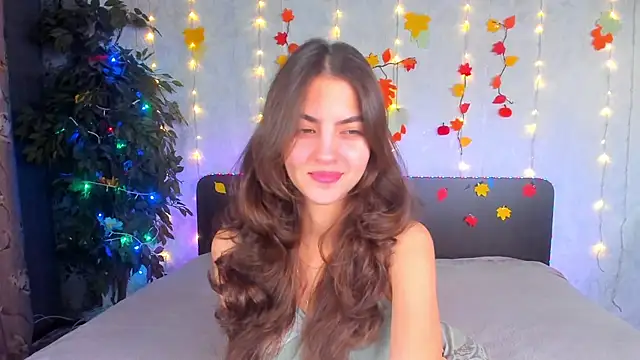 Snapshot of Milana_Crystal_ chatting on December 2, 2025, 8:08 am Milana Crystal online show from December 2, 2025, 8:08 am