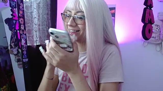 squirt charlott online show from September 20, 2025, 7:15 pm