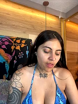 Snapshot of Cori_Paige chatting on October 4, 2025, 12:52 am Cori Paige online show from October 4, 2025, 12:52 am