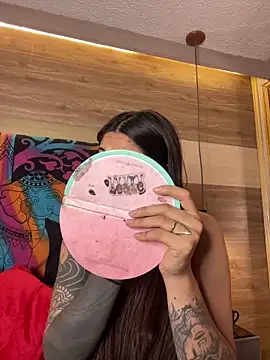 Snapshot of Cori_Paige chatting on November 28, 2025, 4:04 am Cori Paige online show from November 28, 2025, 4:04 am