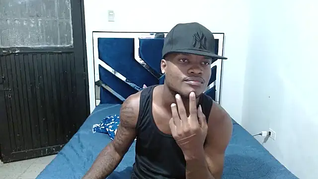 MiguelAngelxl online show from September 11, 2025, 12:55 am