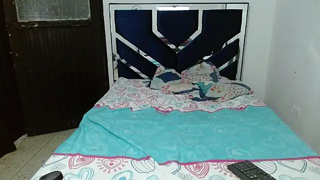 MiguelAngelxl online show from September 28, 2025, 9:31 pm