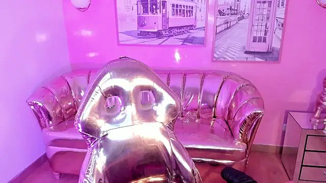 carlie mayer v online show from March 5, 2025, 5:07 am