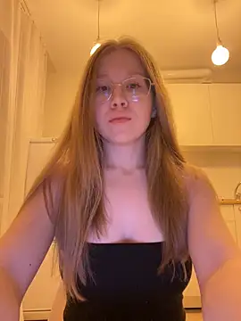 Eva Weyne online show from October 24, 2025, 7:32 pm