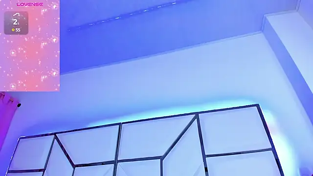 Snapshot of SarayRoyse chatting on February 8, 2025, 7:16 pm SarayRoyse online show from February 8, 2025, 7:16 pm