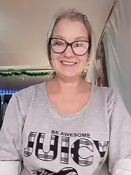 Snapshot of irinamaux chatting on November 25, 2025, 2:55 am irinamaux online show from November 25, 2025, 2:55 am