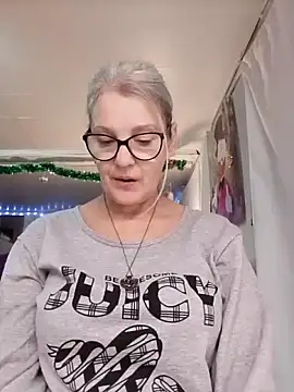 Snapshot of irinamaux chatting on November 26, 2025, 7:53 am irinamaux online show from November 26, 2025, 7:53 am