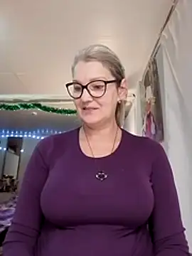 Snapshot of irinamaux chatting on November 27, 2025, 6:26 am irinamaux online show from November 27, 2025, 6:26 am