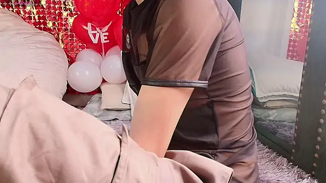 Snapshot of Levii_Ackermann chatting on February 12, 2025, 2:10 pm Levii Ackermann online show from February 12, 2025, 2:10 pm