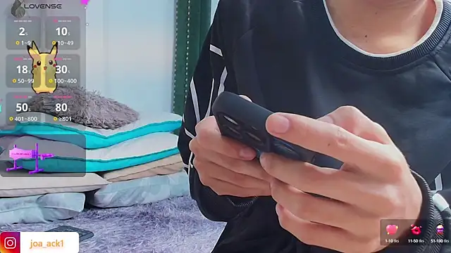 Snapshot of Levii_Ackermann chatting on March 13, 2025, 2:33 pm Levii Ackermann online show from March 13, 2025, 2:33 pm