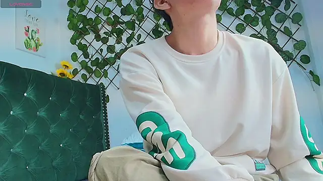 Snapshot of Levii_Ackermann chatting on March 15, 2025, 2:01 pm Levii Ackermann online show from March 15, 2025, 2:01 pm