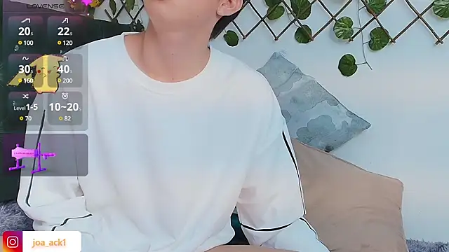 Snapshot of Levii_Ackermann chatting on March 17, 2025, 6:11 pm Levii Ackermann online show from March 17, 2025, 6:11 pm