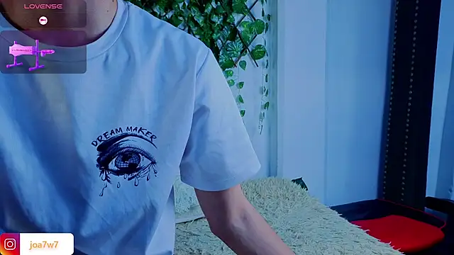 Snapshot of Levii_Ackermann chatting on September 26, 2025, 12:09 pm Levii Ackermann online show from September 26, 2025, 12:09 pm