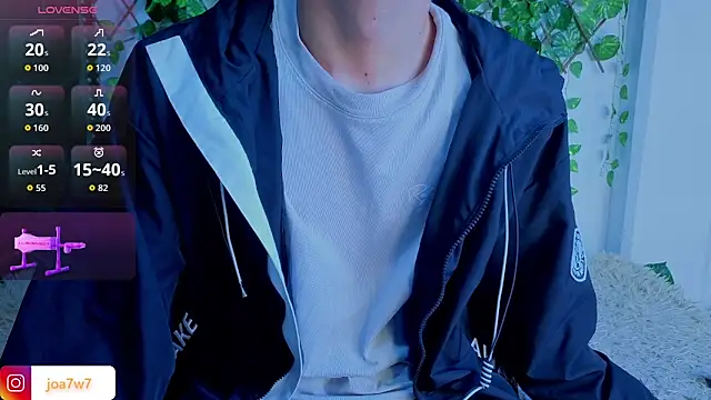 Snapshot of Levii_Ackermann chatting on September 27, 2025, 12:43 pm Levii Ackermann online show from September 27, 2025, 12:43 pm