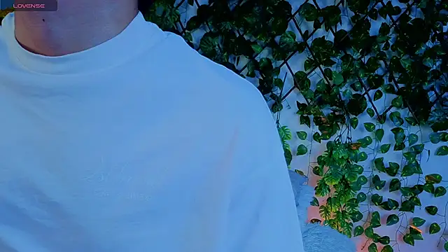 Snapshot of Levii_Ackermann chatting on September 29, 2025, 2:55 pm Levii Ackermann online show from September 29, 2025, 2:55 pm