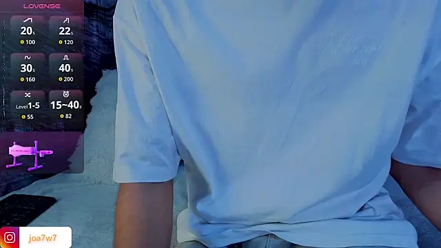 Snapshot of Levii_Ackermann chatting on October 10, 2025, 2:16 pm Levii Ackermann online show from October 10, 2025, 2:16 pm