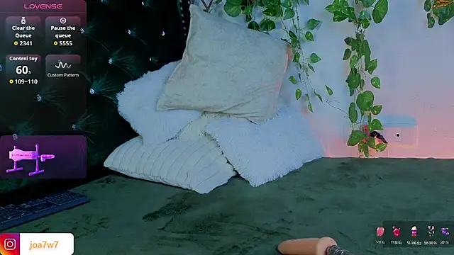 Snapshot of Levii_Ackermann chatting on November 6, 2025, 3:13 pm Levii Ackermann online show from November 6, 2025, 3:13 pm