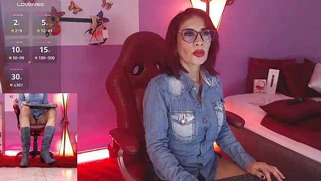 Snapshot of fransheska_rossi chatting on January 13, 2025, 12:13 pm fransheska rossi online show from January 13, 2025, 12:13 pm