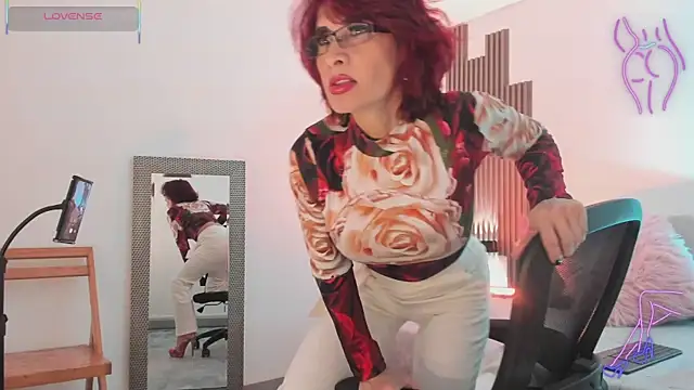 Snapshot of fransheska_rossi chatting on October 11, 2025, 12:04 pm fransheska rossi online show from October 11, 2025, 12:04 pm