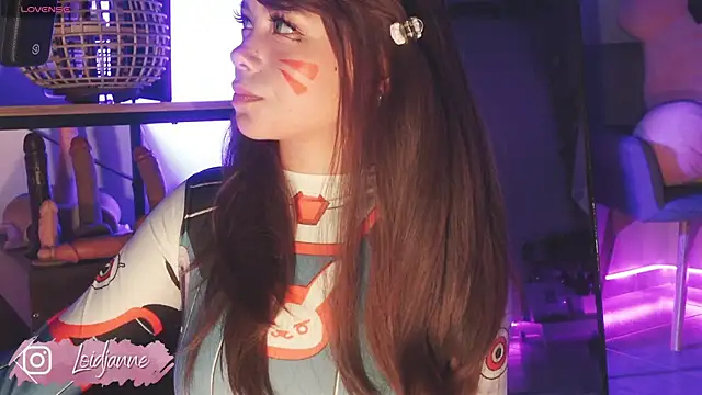 Snapshot of loIijanne chatting on September 11, 2025, 3:28 am loIijanne online show from September 11, 2025, 3:28 am