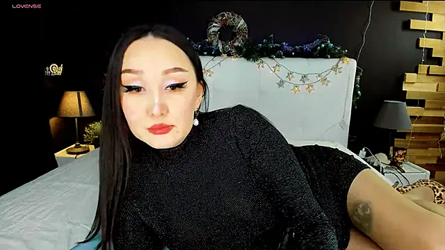 Julianna Jami online show from December 20, 2024, 4:36 pm