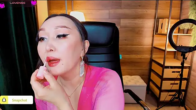 Snapshot of Julianna_Jami chatting on January 10, 2025, 2:55 pm Julianna Jami online show from January 10, 2025, 2:55 pm