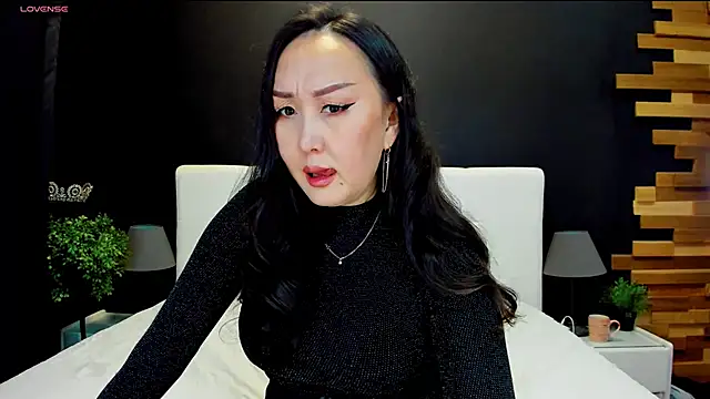 Snapshot of Julianna_Jami chatting on October 26, 2025, 2:56 pm Julianna Jami online show from October 26, 2025, 2:56 pm