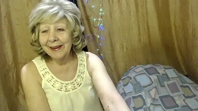 Snapshot of _Estelitta_5 chatting on January 12, 2025, 6:16 pm  Estelitta 5 online show from January 12, 2025, 6:16 pm