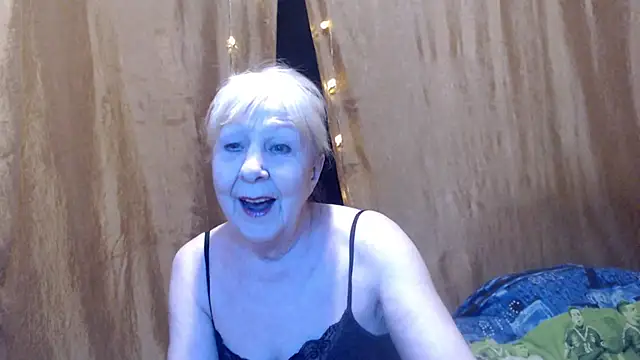 Snapshot of _Estelitta_5 chatting on January 23, 2025, 10:11 pm  Estelitta 5 online show from January 23, 2025, 10:11 pm