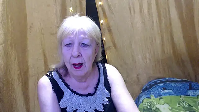 Snapshot of _Estelitta_5 chatting on January 25, 2025, 12:58 pm  Estelitta 5 online show from January 25, 2025, 12:58 pm