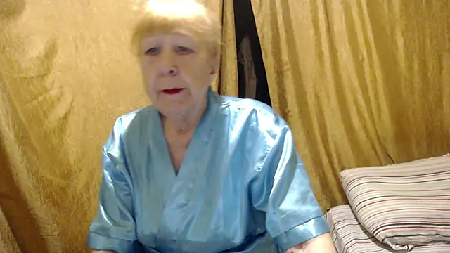 Snapshot of _Estelitta_5 chatting on October 11, 2025, 7:45 pm  Estelitta 5 online show from October 11, 2025, 7:45 pm