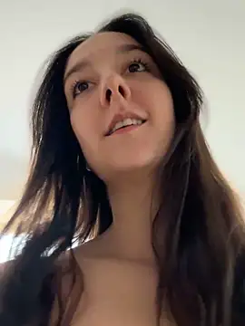 Snapshot of _Juliette chatting on October 16, 2025, 8:15 am Juliette online show from October 16, 2025, 8:15 am