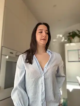 Snapshot of _Juliette chatting on November 15, 2025, 9:50 am Juliette online show from November 15, 2025, 9:50 am