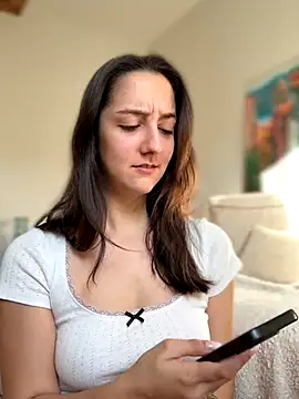 Snapshot of _Juliette chatting on December 1, 2025, 1:49 pm Juliette online show from December 1, 2025, 1:49 pm