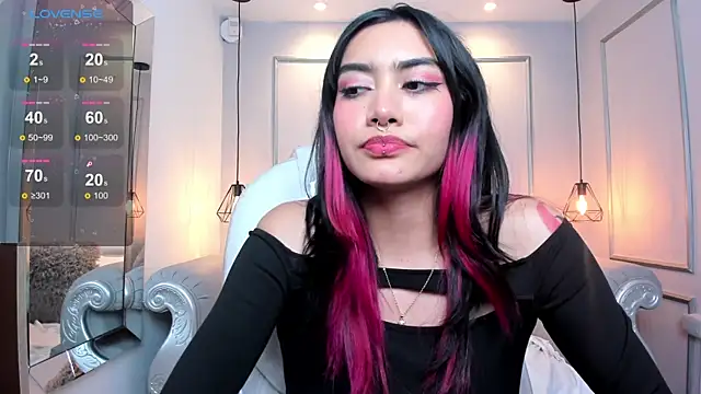 AzuraKindong online show from January 21, 2025, 1:29 am