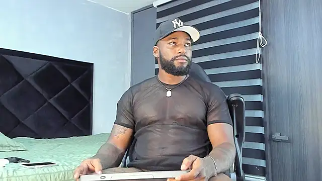 Dancelwashington online show from February 17, 2025, 10:03 pm