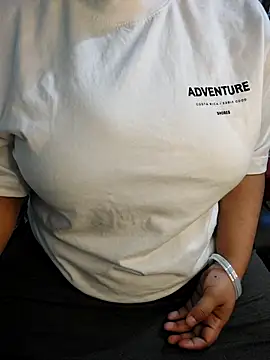 Snapshot of Adiba_2 chatting on March 22, 2025, 5:09 pm Adiba 2 online show from March 22, 2025, 5:09 pm