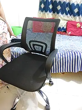 Snapshot of Adiba_2 chatting on October 1, 2025, 5:08 pm Adiba 2 online show from October 1, 2025, 5:08 pm