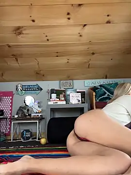 DanaeJustine online show from September 23, 2025, 8:12 pm