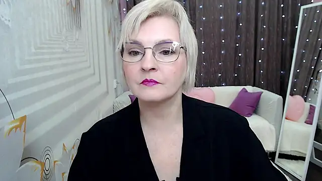BlondeBrilliant7 online show from January 21, 2025, 5:38 am