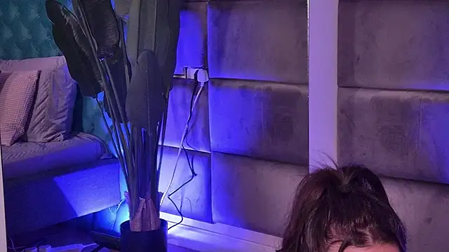 Snapshot of SecretSienna chatting on November 10, 2025, 4:44 am SecretSienna online show from November 10, 2025, 4:44 am