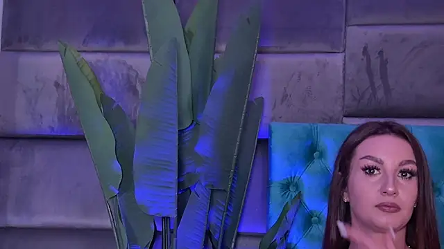 Snapshot of SecretSienna chatting on November 16, 2025, 4:07 am SecretSienna online show from November 16, 2025, 4:07 am